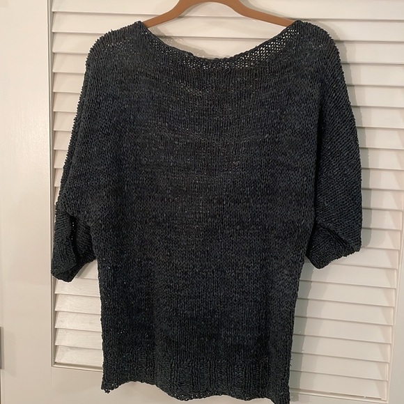 Crochet Leather Top with Contrasting White V Shape Fringe - Picture 5 of 6